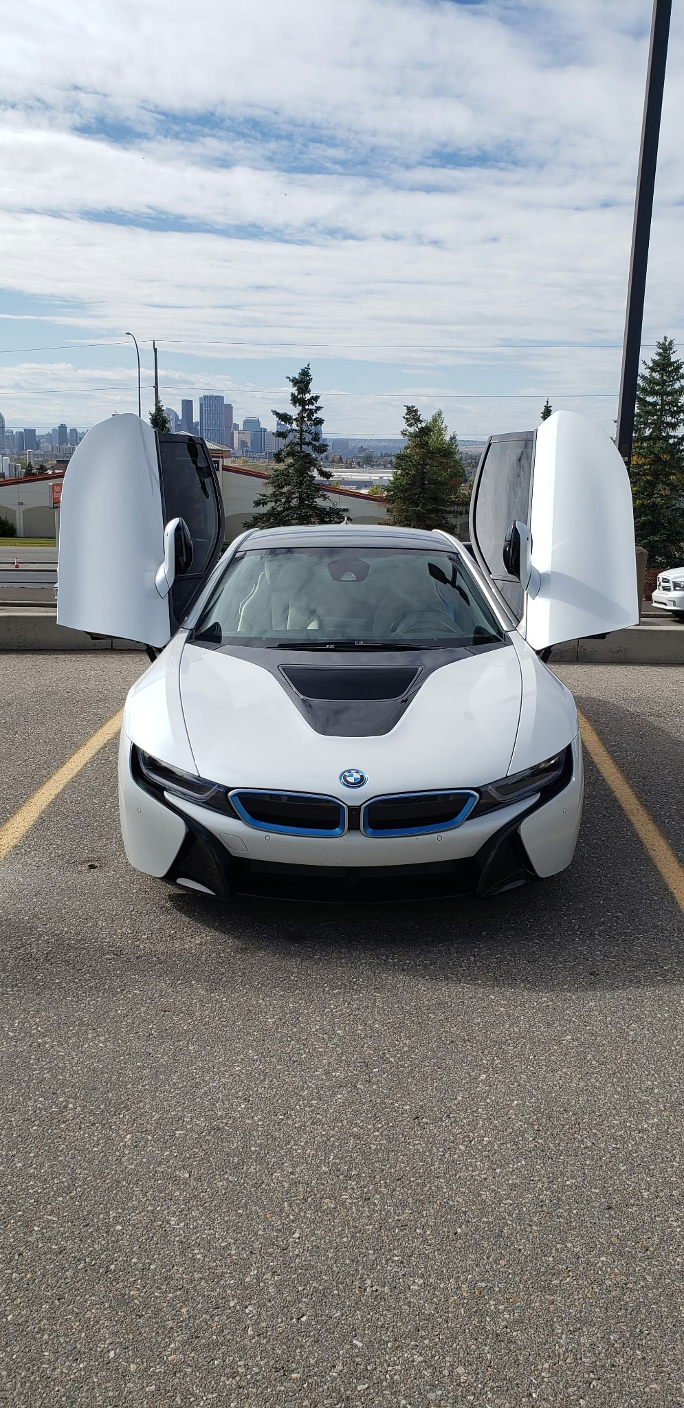 BMW i8 prepared for paint protection film